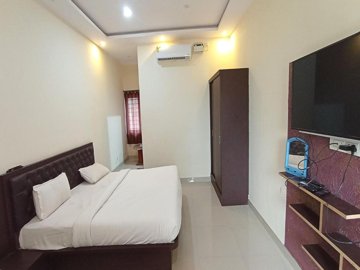 STAYMAKER MG Residency Chikmagalūr Exterior foto